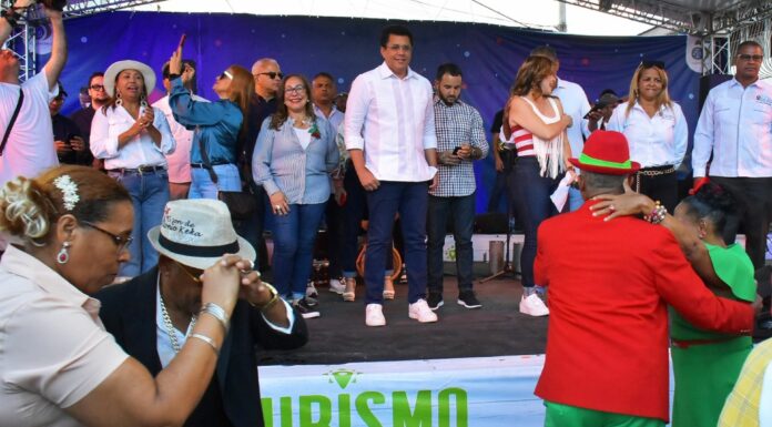 David Collado anuncia acciones concretas para el relanzamiento de Santiago como destino turístico