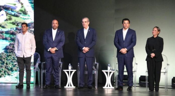 Presidente Abinader encabeza presentación plan maestro proyecto Punta Bergantín para relanzamiento Puerto Plata