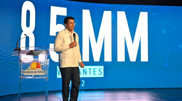 Turismo cierra un año récord con el mejor mes de la historia del país y más de 7 millones de turistas en 2022