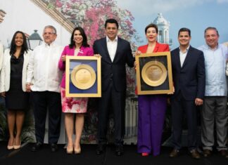 La Asociación de Hoteles y el Clúster Turístico reconocen la labor del Mitur en la recuperación del turismo