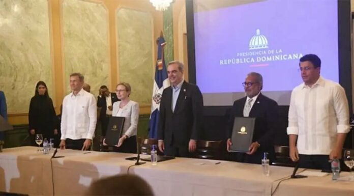 Destacan beneficios de acuerdo de cielos abiertos entre Canadá y RD