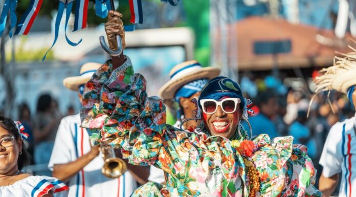 Cientos de capitaleños acudieron al malecón y disfrutaron el carnaval del Distrito Nacional 2023