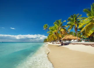 Collado informa que en próximos días promoverán oferta turística de RD en 45 países