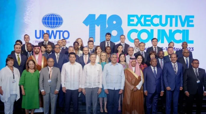 Collado llama a los ministros de turismo de la OMT a buscar solución conjunta al tema del Sargazo