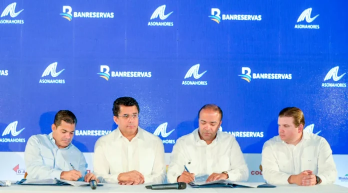 Banreservas y Asonahores acuerdan impulsar turismo gastronómico