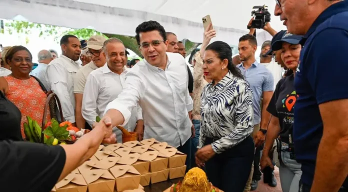 Ministro Collado asegura RD recibirá 10 millones de turistas este año