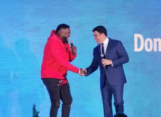 David Collado y David Ortiz promocionan a República Dominicana en Boston