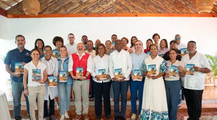 CESAL e IDDI presentan primera guía ecoturística de Pedernales