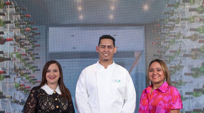 Restaurante Aromas del hotel Holiday Inn Santo Domingo presenta nueva carta gastronómica