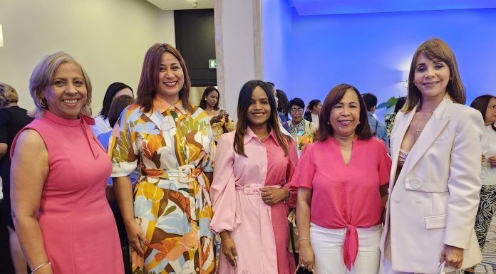 Hotel Crowne Plaza Santo Domingo celebra las madres “equilibrando roles”
