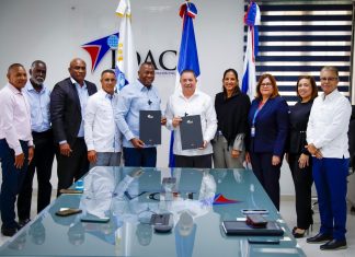 IDAC y Junta Municipal acuerdan acompañar iniciativa presidencial para mejorar comunidad de la Caleta