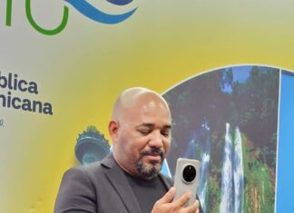 Adompretur analiza los desafíos y avances de la inteligencia artificial en la industria turística