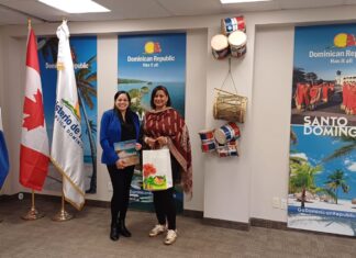 Yenny Polanco Lovera, presidenta de Adompretur visita la oficina de promoción turística de Toronto