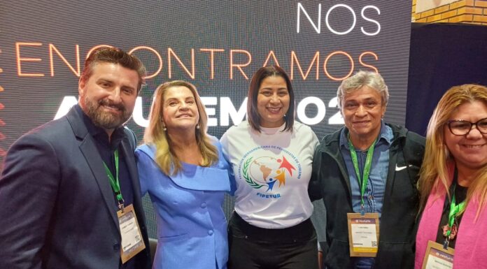 FIPETUR y FESTURIS celebraron la primera década del ‘Árbol de la Integración’