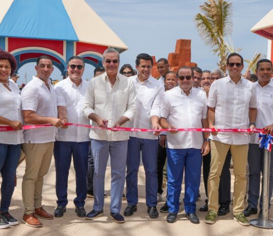Pedernales hace historia: Cabo Rojo recibe por primera vez dos cruceros de manera simultánea