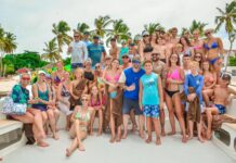 Punta Cana celebra el atardecer con Sunset Catamarán, una experiencia inolvidable en el mar Caribe