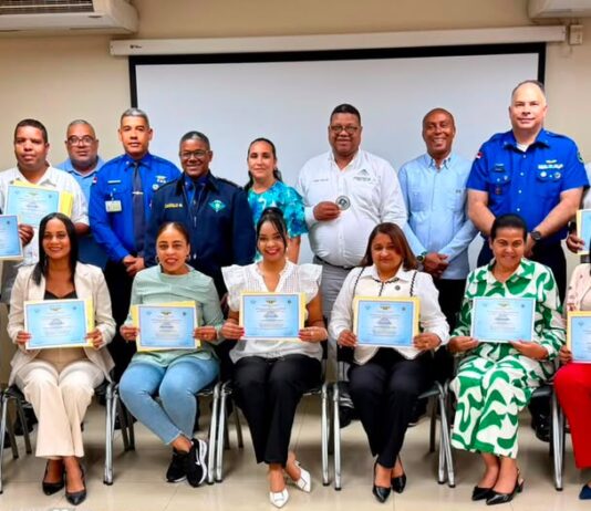 Adompretur Puerto Plata y CESAC fortalecen la formación de periodistas con taller sobre seguridad de la aviación civil